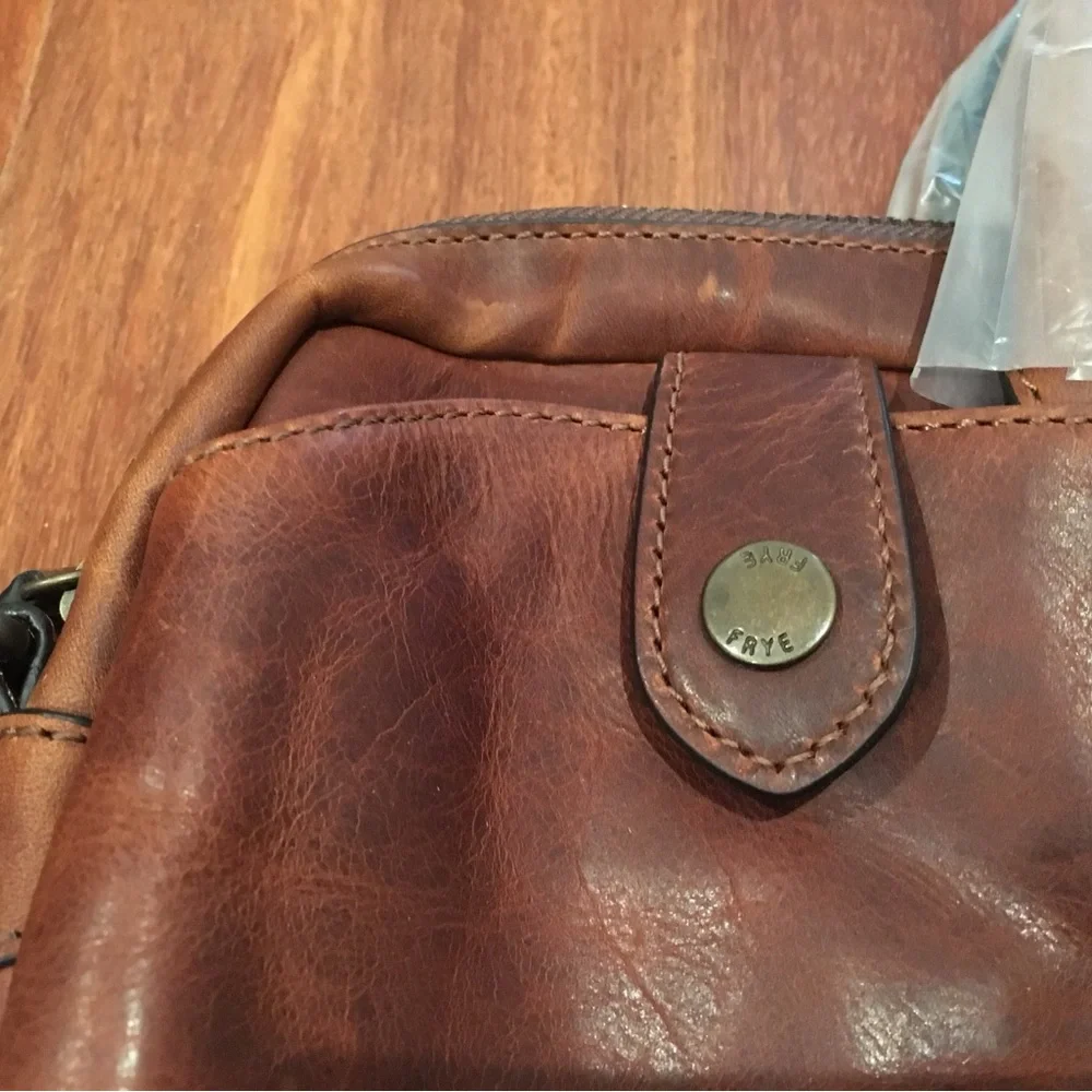 NWOT Frye Logan Slim Leather Briefcase - cognac